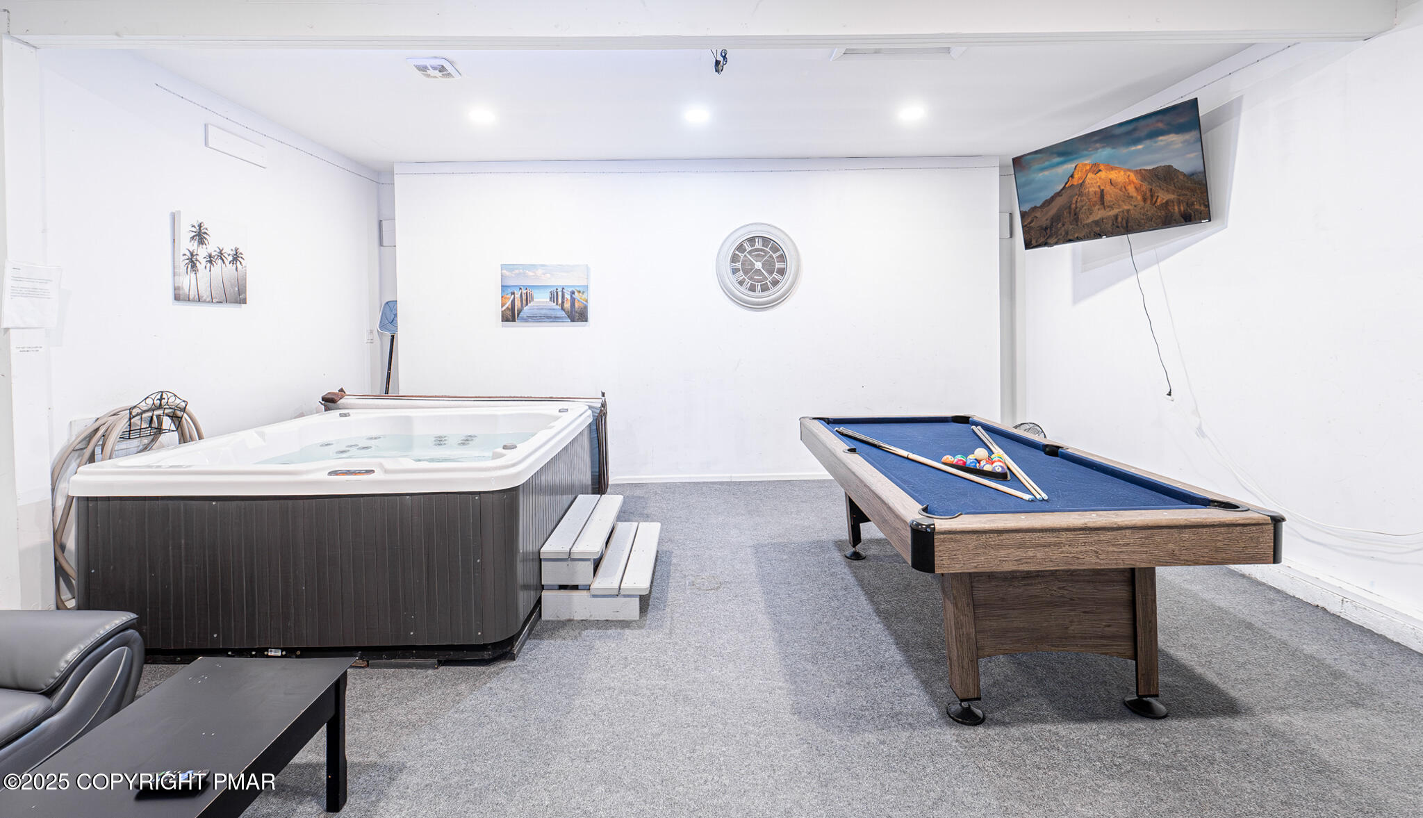 2332 Highway 940 Pocono Summit, PA 18346 - Photo 25 of 65 Hot Tub Room View 3