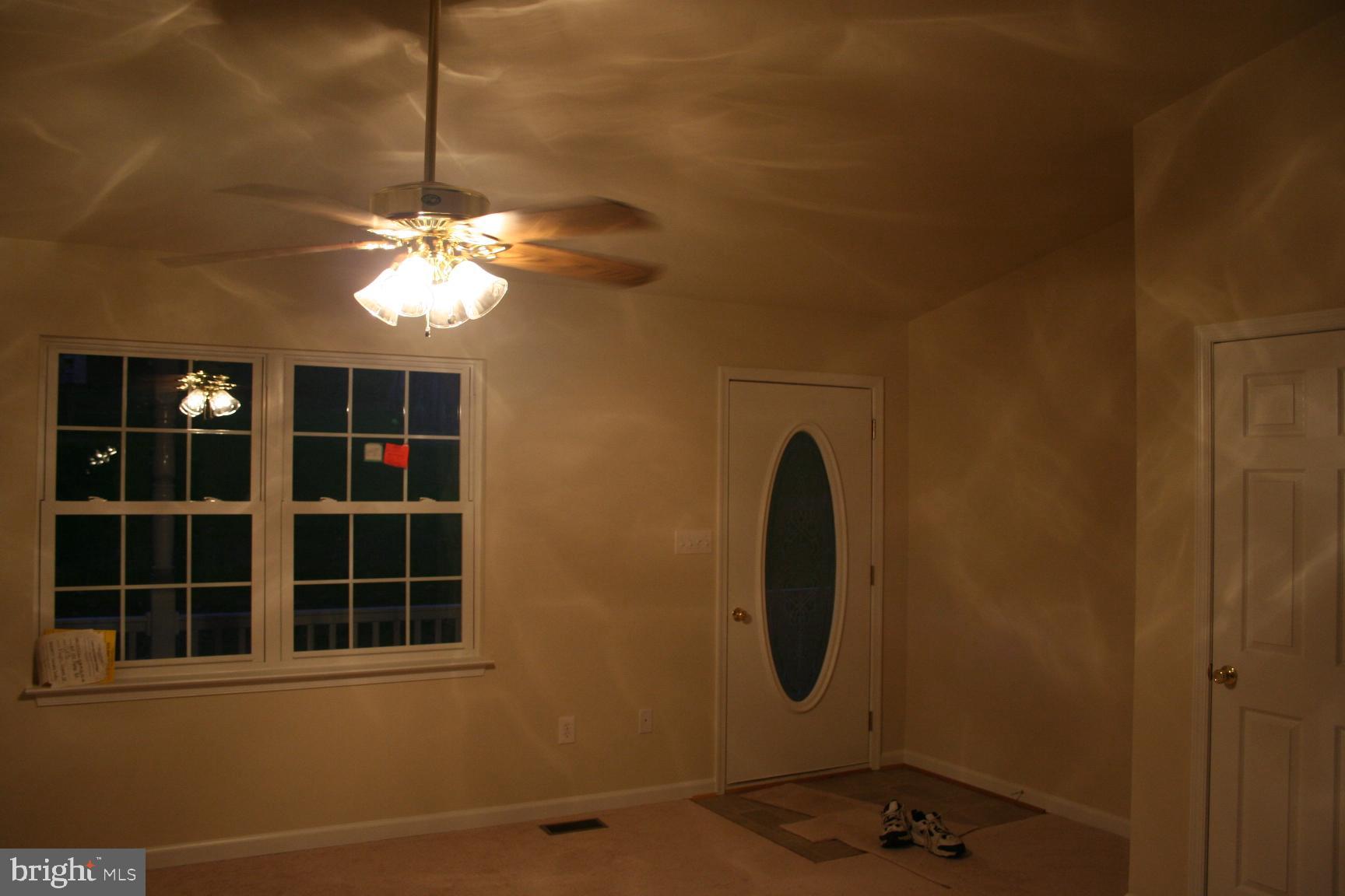 50 Lee Ridge Lane Front Royal, VA 22630 - Photo 5 of 13 Vaulted spacious living area