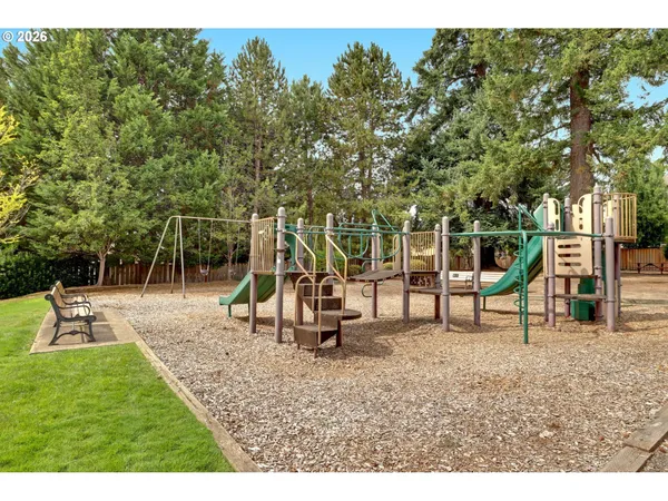 $1,025,000 | 14030 Northwest Lakeview Drive, Portland, OR 97229