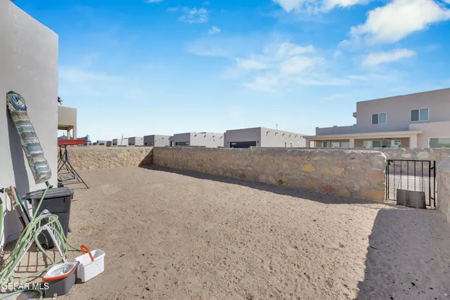 a view of a terrace view