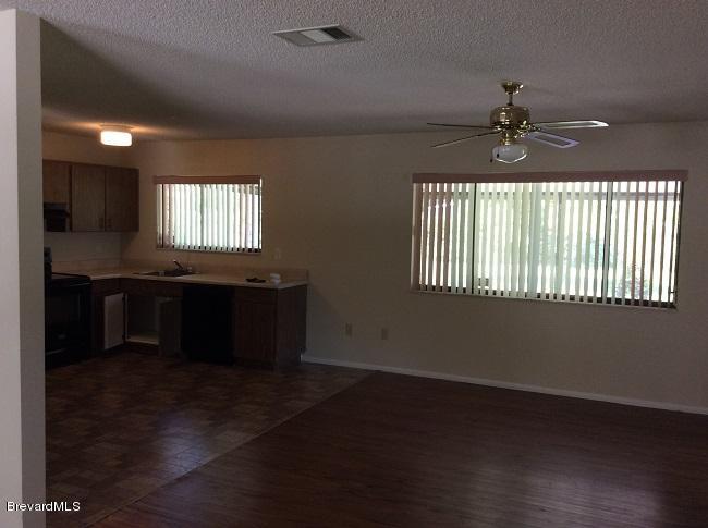 1230 Packer Road Southeast Palm Bay, FL 32909 - Photo 8 of 14 Interior - 3