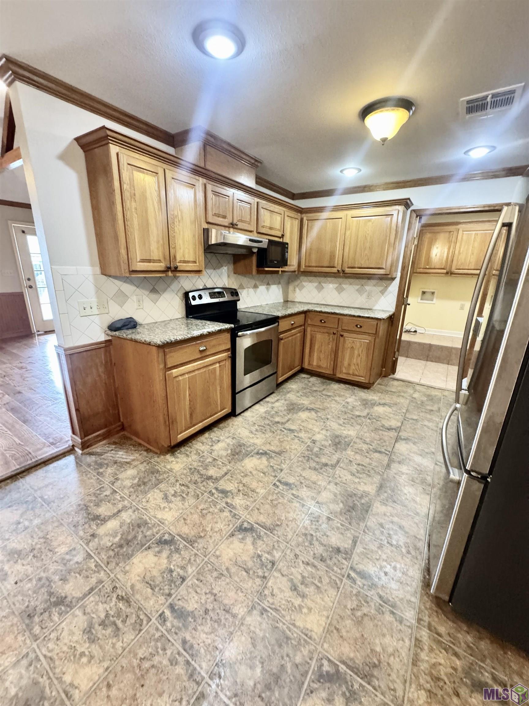 115 Lakeview Street Pierre Part, LA 70339 - Photo 8 of 32