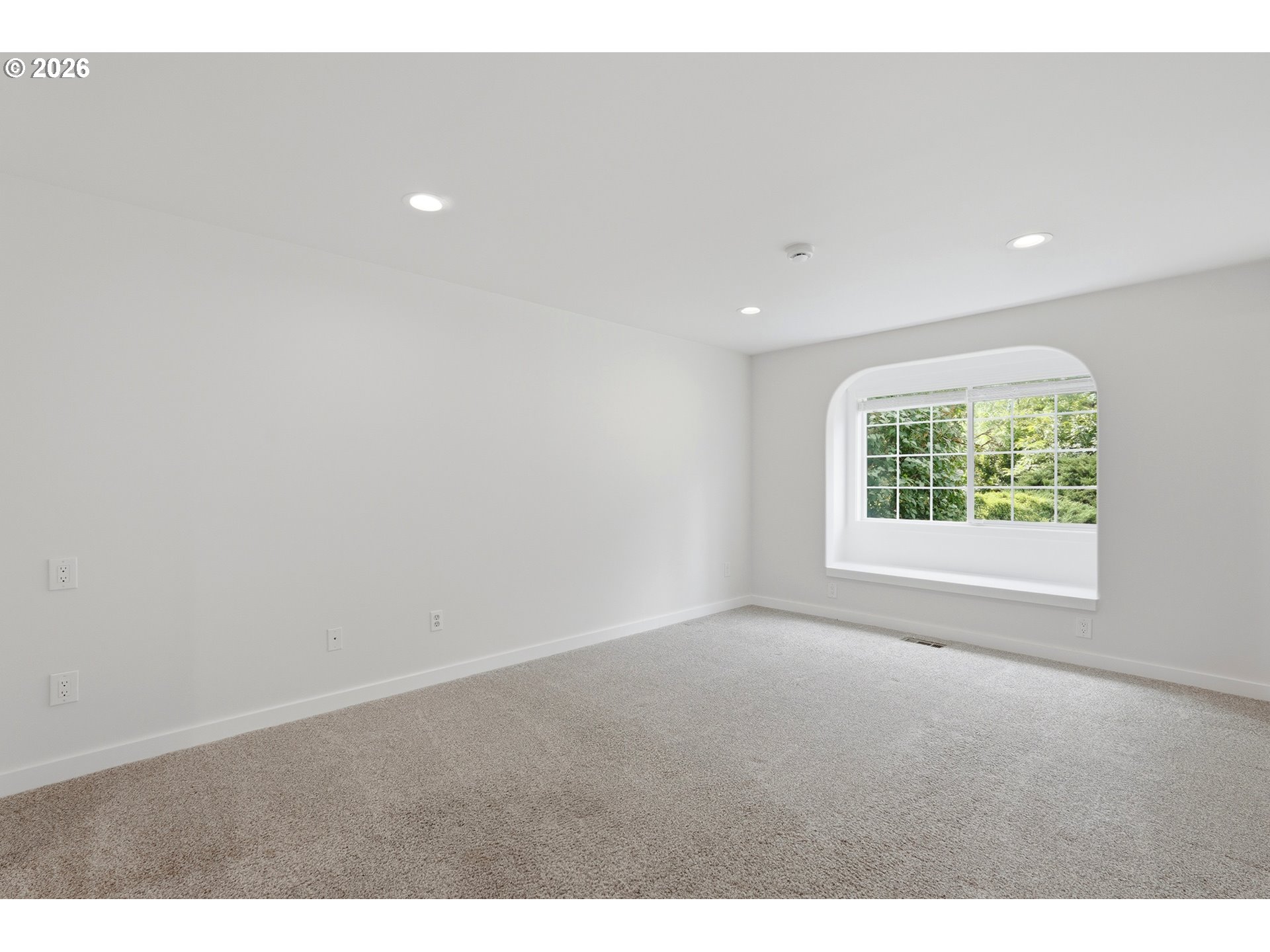 19365 Southwest Butternut Street Beaverton, OR 97078 - Photo 11 of 25 Primary Bedroom