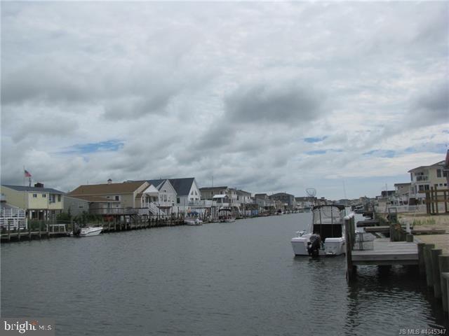 309 Heron Road Tuckerton, NJ 08087 - Photo 4 of 6