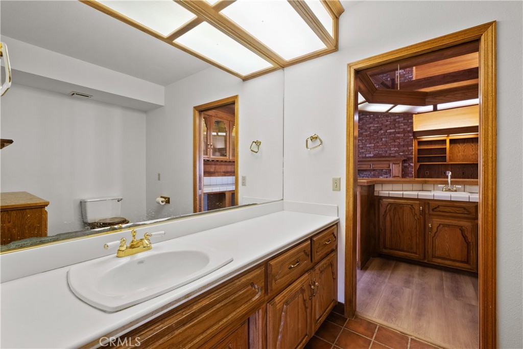 22116 Arosa Road Tehachapi, CA 93561 - Photo 17 of 44