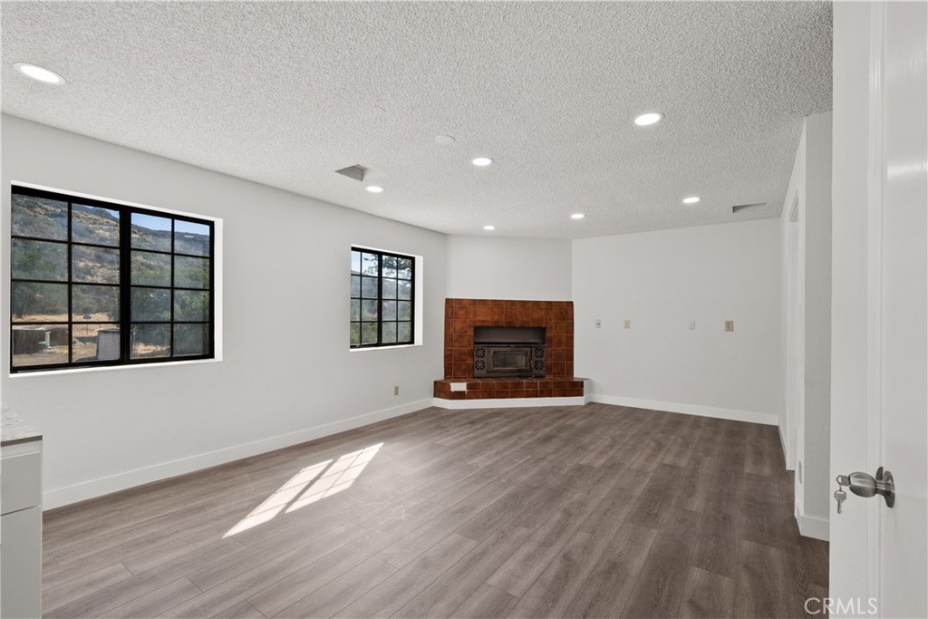 22116 Arosa Road Tehachapi, CA 93561 - Photo 30 of 44