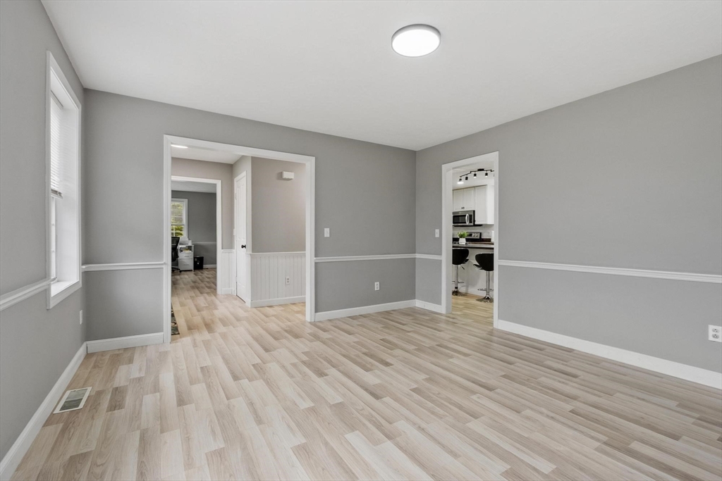 731 Foster Road Ashby, MA 01431 - Photo 8 of 42