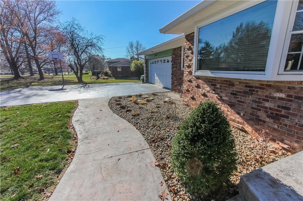4026 Senour Road Indianapolis, IN 46239 - Photo 3 of 51
