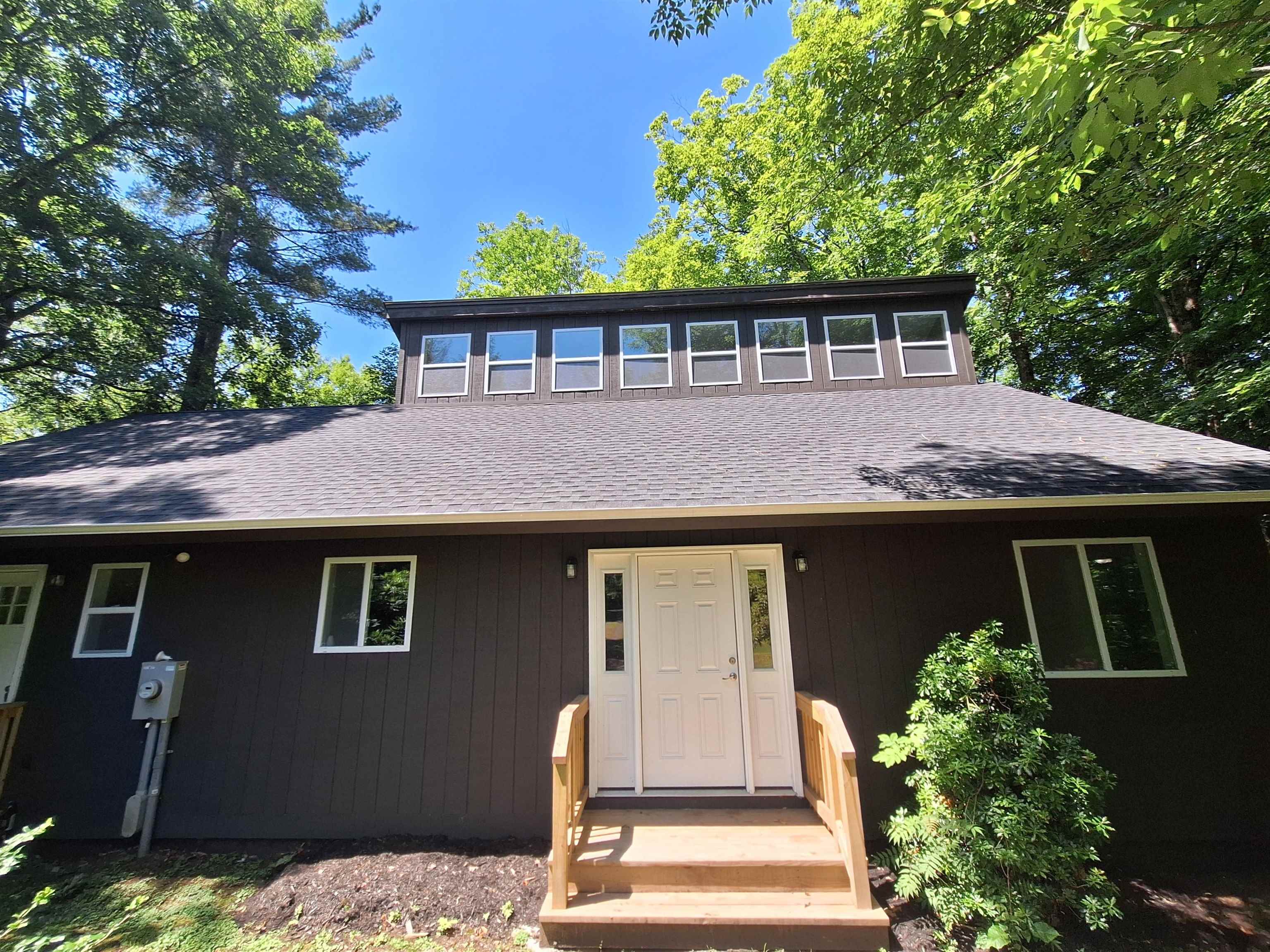948 Wheelock Road Hartford, VT 05059 - Photo 1 of 25 Gallery Image 1
