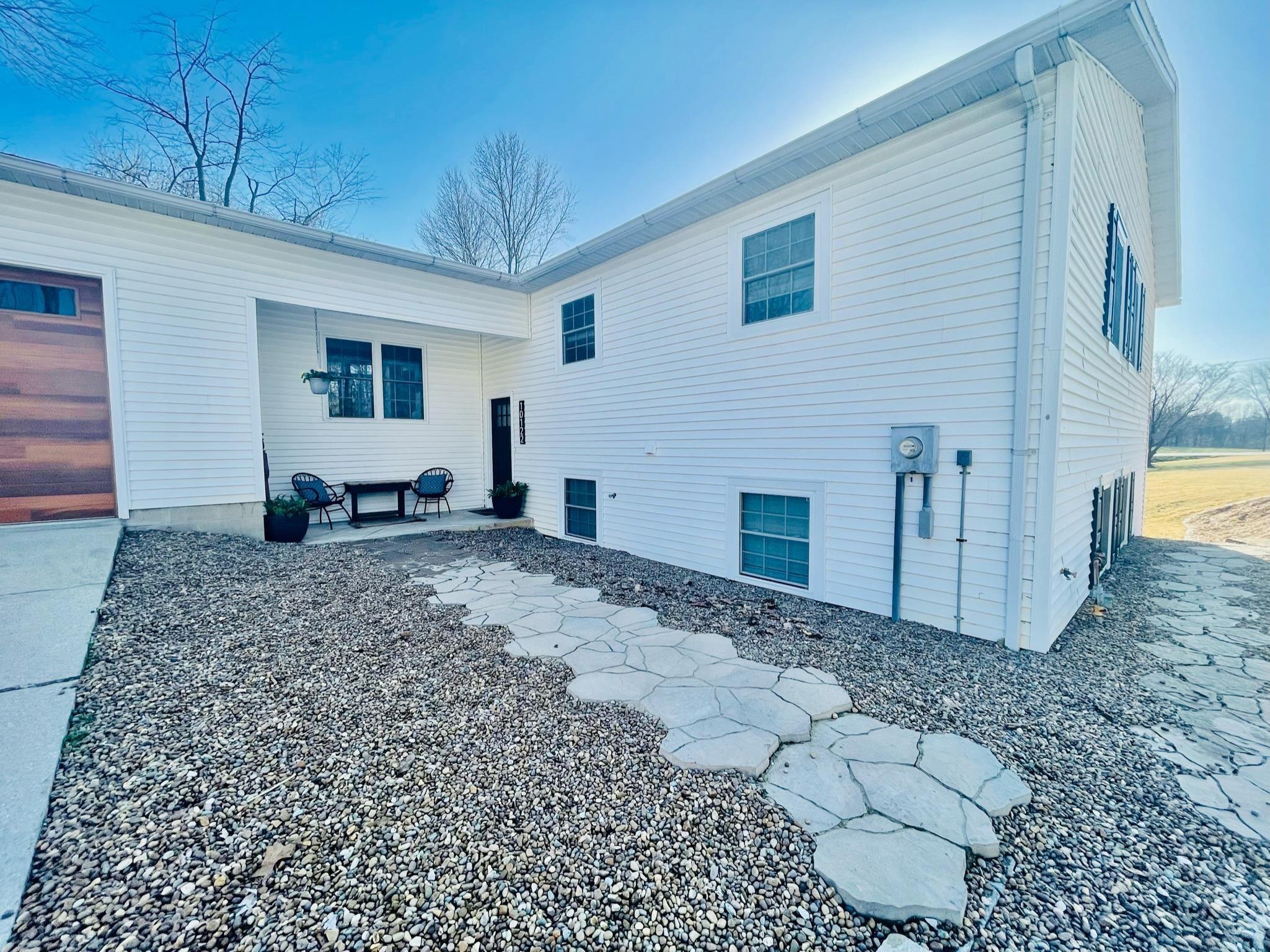 10122 Highway 50 Bedford, IN 47421 - Photo 5 of 36