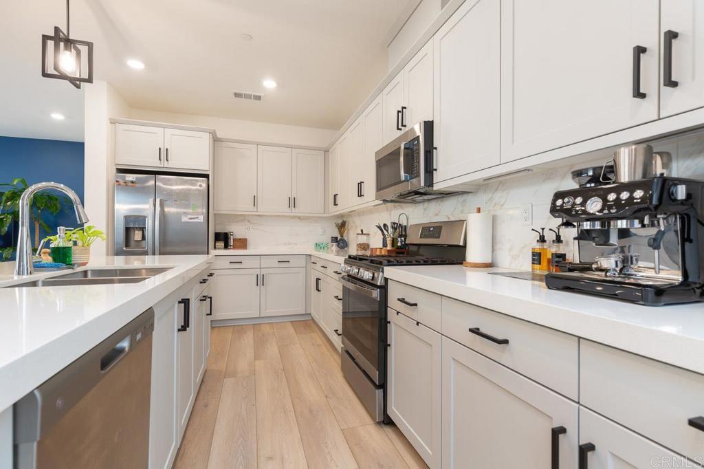 2262 Trevi Circle Chula Vista, CA 91913 - Photo 5 of 25