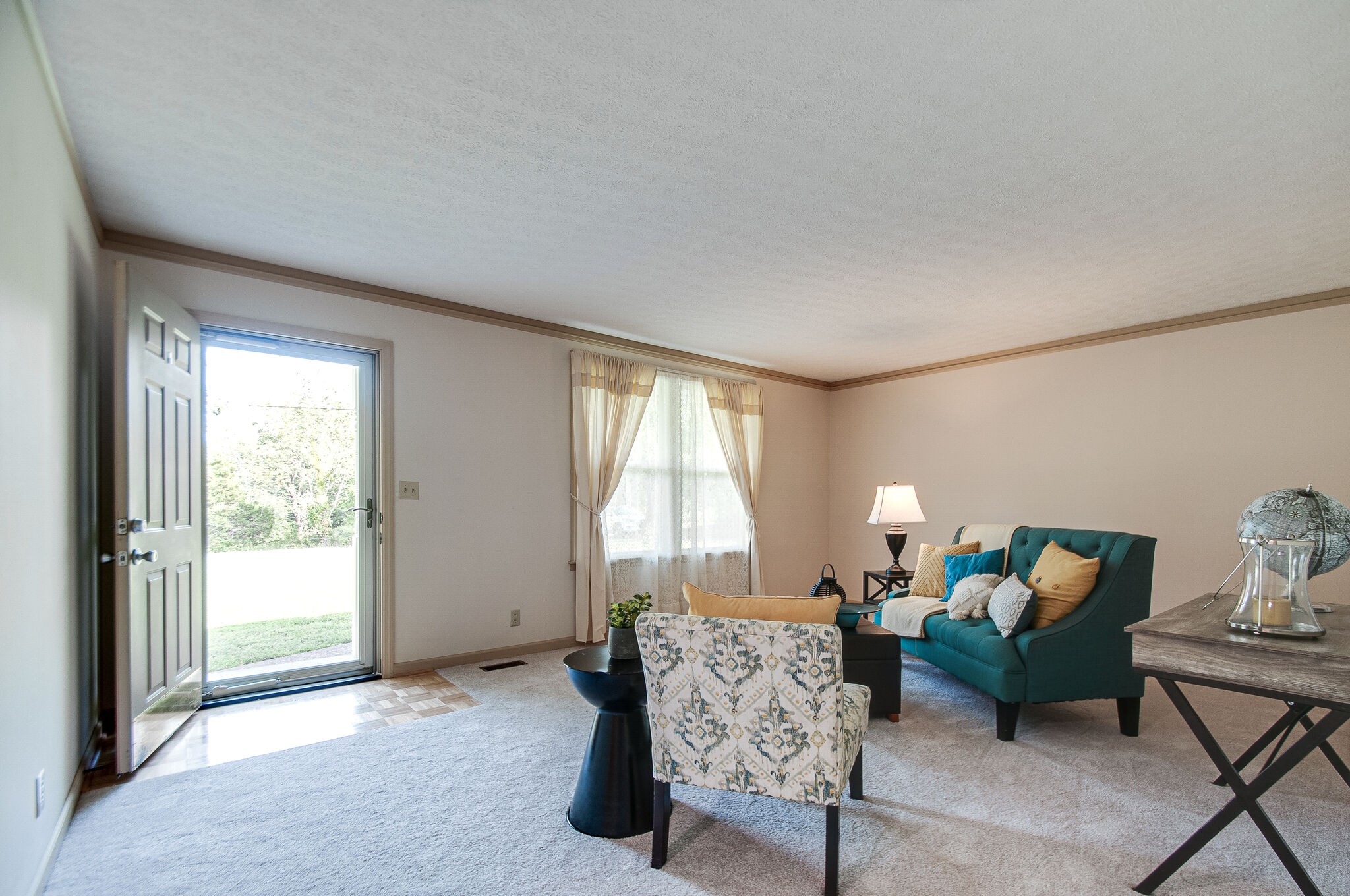 226 Old Columbia Road Dickson, TN 37055 - Photo 6 of 33 a living room with furniture and a window