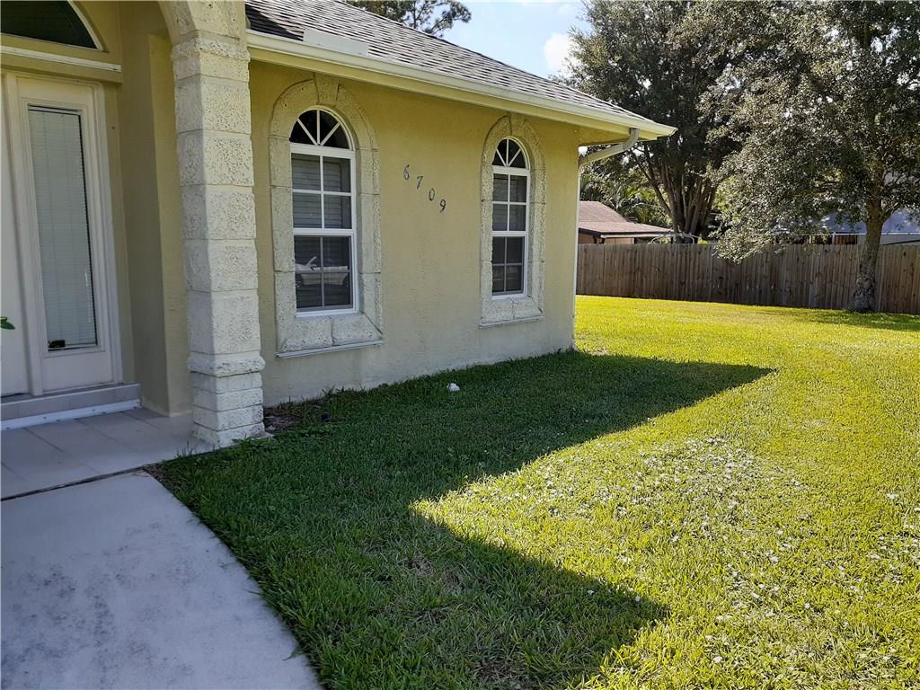 6709 Bayard Road Fort Pierce, FL 34951 - Photo 8 of 34 Gallery Image 8