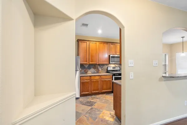 $2,450 | 10003 Lynette Falls Drive, Houston, TX 77095