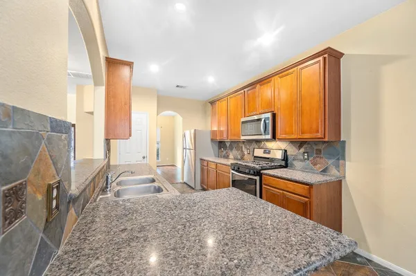 $2,450 | 10003 Lynette Falls Drive, Houston, TX 77095