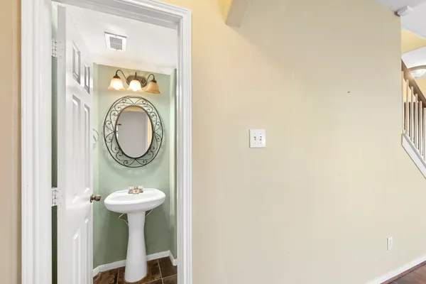 $2,450 | 10003 Lynette Falls Drive, Houston, TX 77095