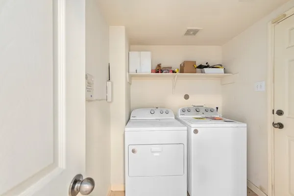 $2,450 | 10003 Lynette Falls Drive, Houston, TX 77095