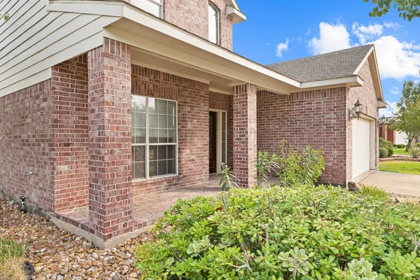 $2,450 | 10003 Lynette Falls Drive, Houston, TX 77095