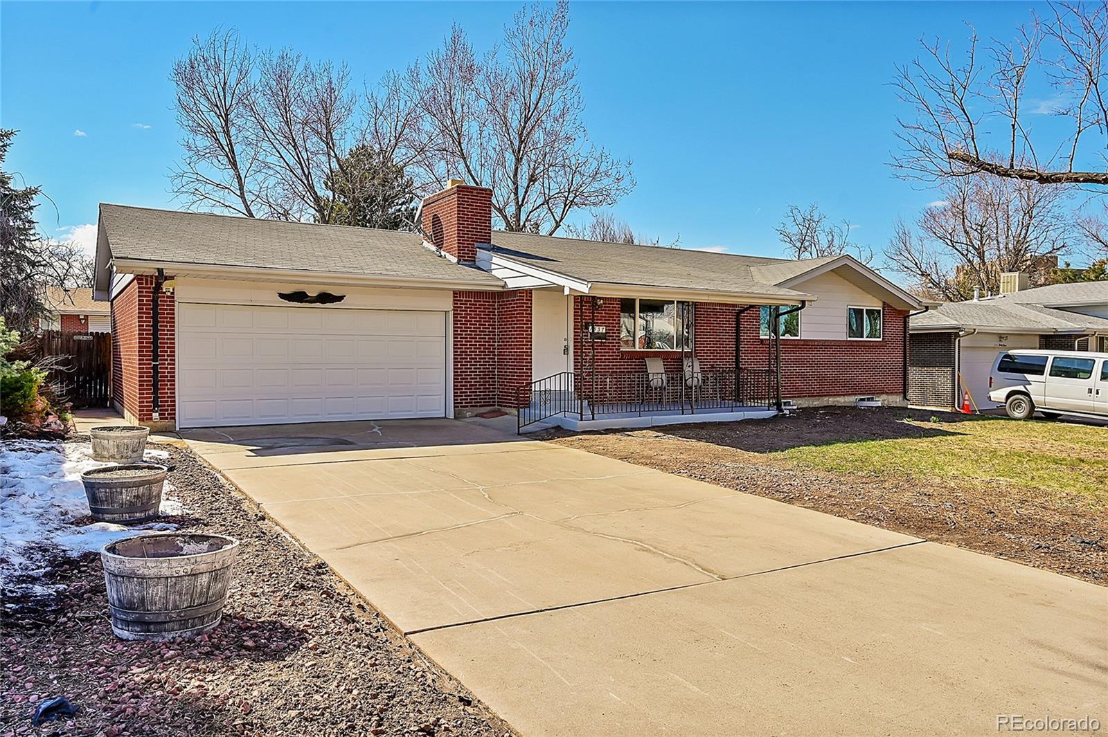 1537 South Jamaica St