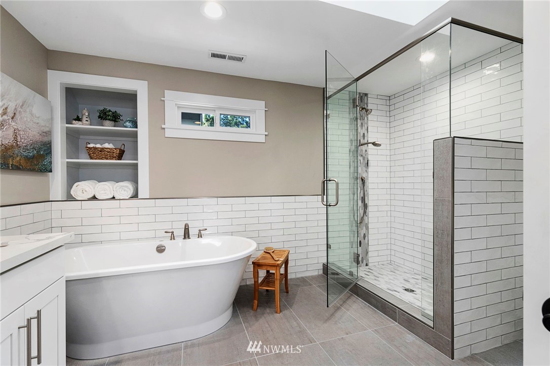 4015 Erlands Point Road Northwest Bremerton, WA 98312 - Photo 29 of 38 Gallery Image 29