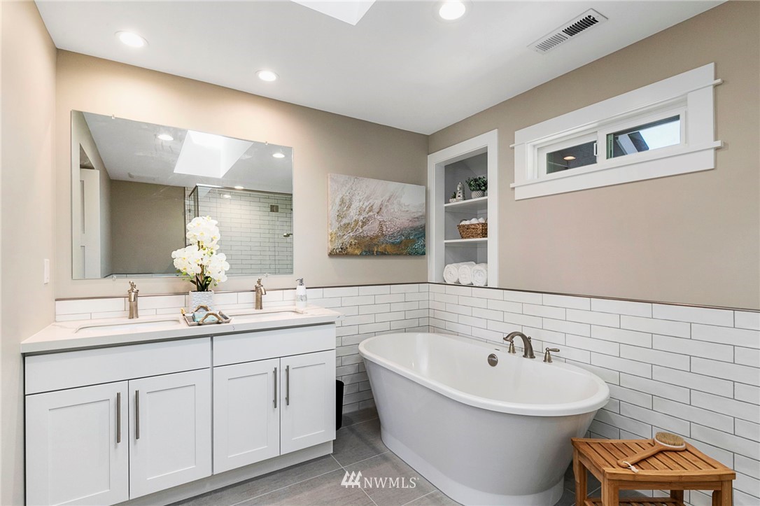 4015 Erlands Point Road Northwest Bremerton, WA 98312 - Photo 30 of 38 Gallery Image 30