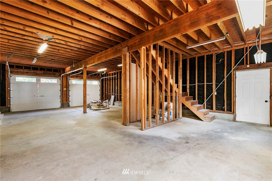 4015 Erlands Point Road Northwest Bremerton, WA 98312 - Photo 37 of 38 Gallery Image 37