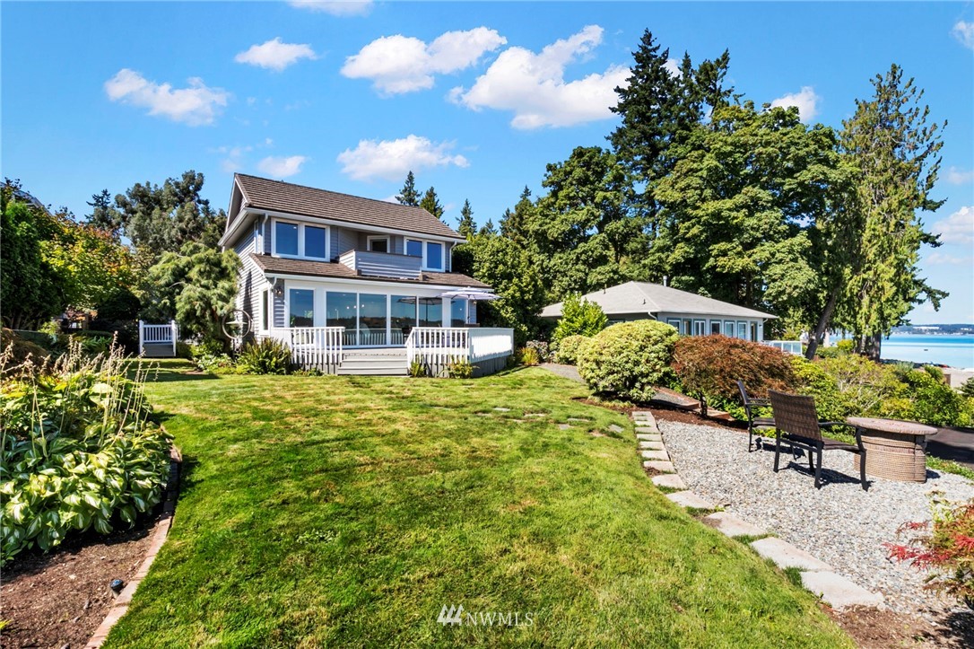 4015 Erlands Point Road Northwest Bremerton, WA 98312 - Photo 6 of 38 Gallery Image 6