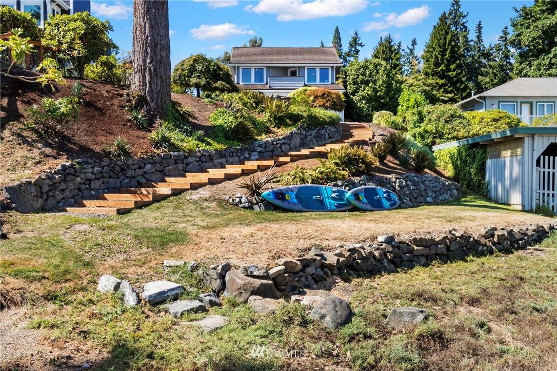 4015 Erlands Point Road Northwest Bremerton, WA 98312 - Photo 9 of 38 Gallery Image 9