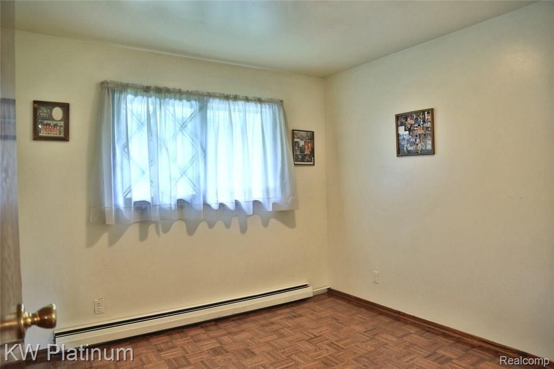 7406 North Road Fort Gratiot, MI 48059 - Photo 24 of 26 7406north024.jpg