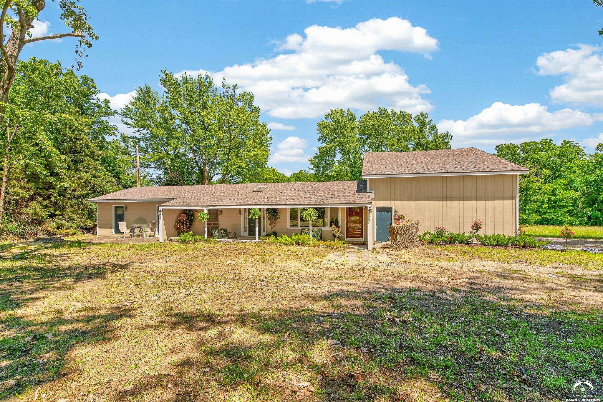 1644 East 800 Road Lawrence, KS 66049 - Photo 1 of 62