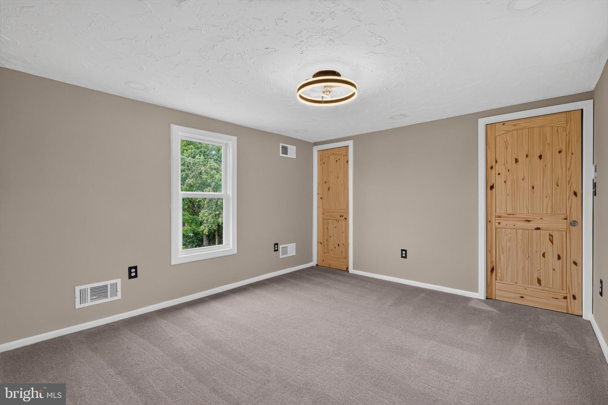 283 North Locust Point Road Mechanicsburg, PA 17050 - Photo 20 of 37 Gallery Image 20