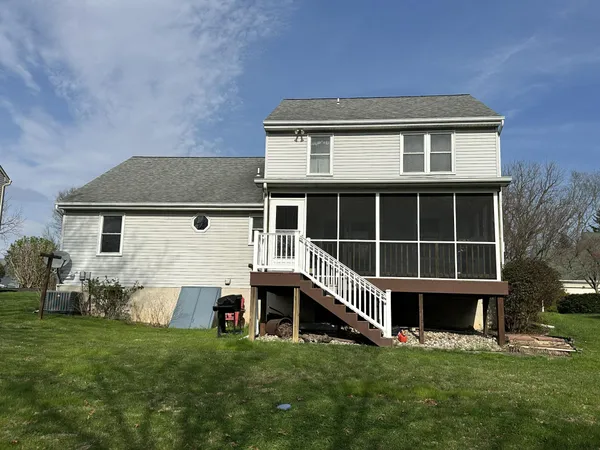 $2,750 | 316 Laurel Oak Lane, Lancaster, PA 17602