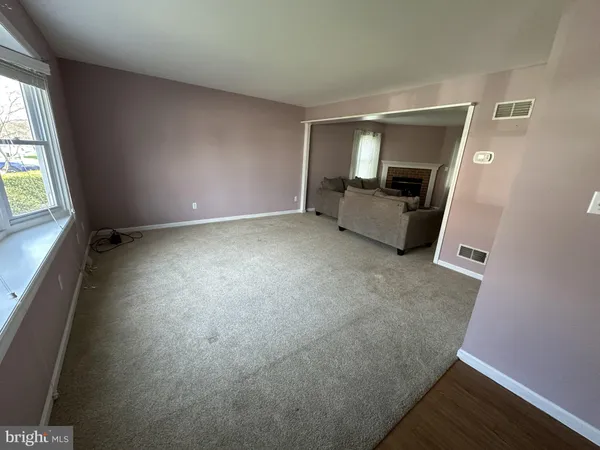 $2,750 | 316 Laurel Oak Lane, Lancaster, PA 17602