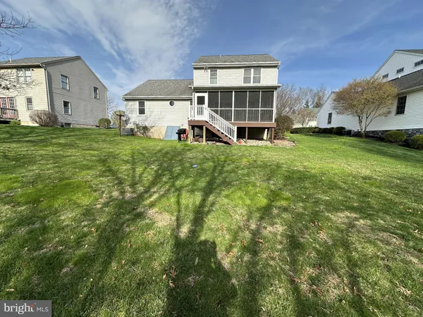 $2,750 | 316 Laurel Oak Lane, Lancaster, PA 17602