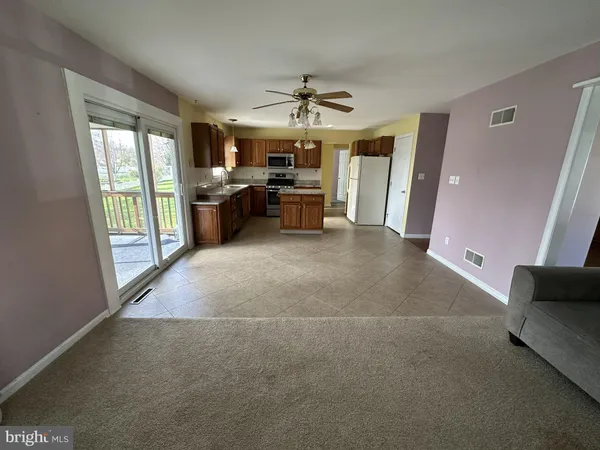 $2,750 | 316 Laurel Oak Lane, Lancaster, PA 17602