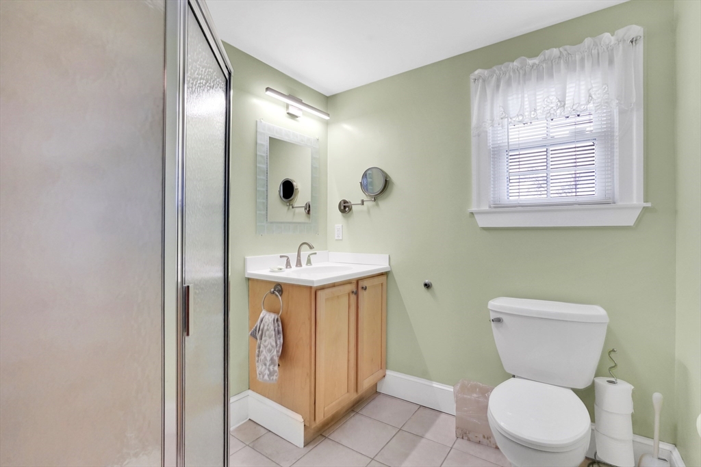 146 Bellevue Avenue Springfield, MA 01108 - Photo 28 of 42