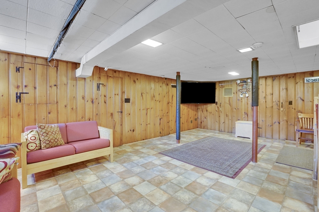 146 Bellevue Avenue Springfield, MA 01108 - Photo 40 of 42