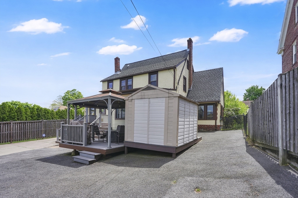 146 Bellevue Avenue Springfield, MA 01108 - Photo 8 of 42