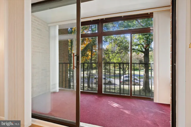 $215,000 | 15201 Elkridge Way, Unit 932J, Silver Spring, MD 20906