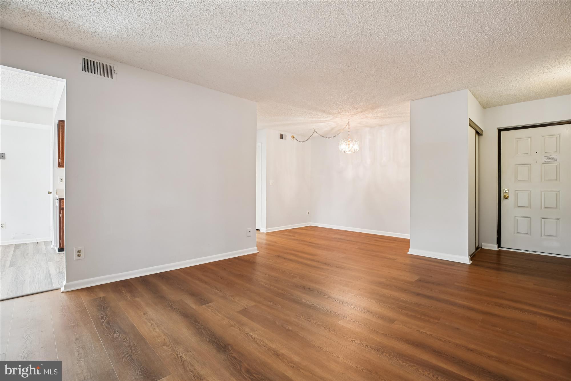 15201 Elkridge Way, Unit 932J Silver Spring, MD 20906 - Photo 4 of 35 New flooring throughout