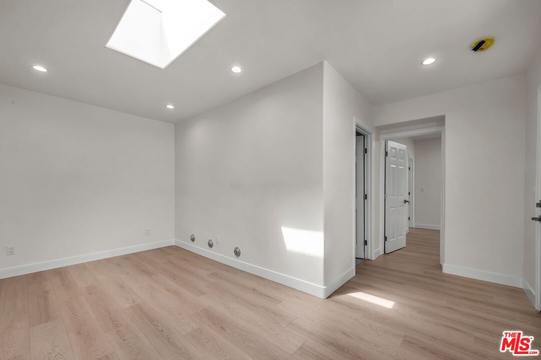 303 Culver Boulevard Playa del Rey, CA 90293 - Photo 14 of 18