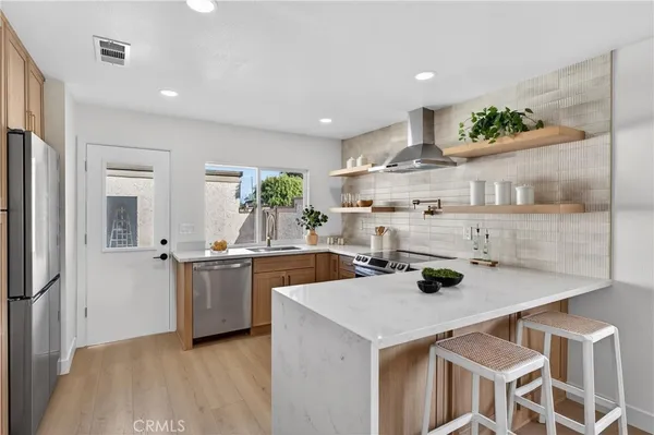 $669,000 | 13972 Chelmsford Walk, Westminster, CA 92683
