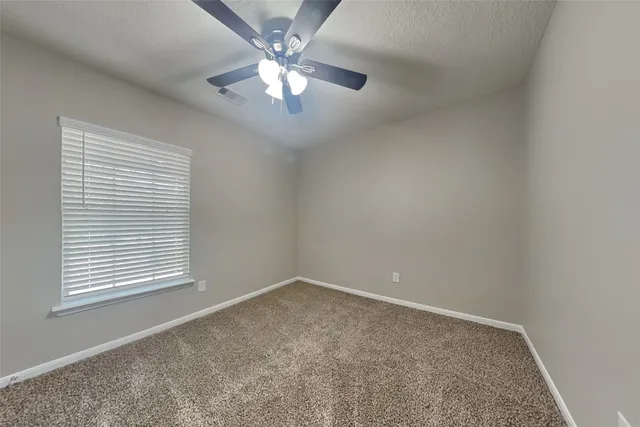 $2,145 | 5 Regency Court, Conroe, TX 77304