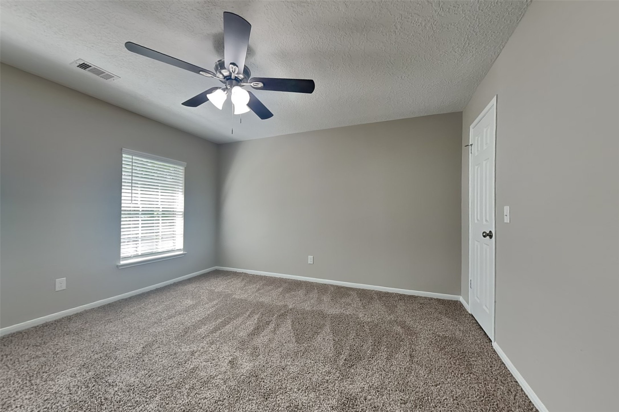 5 Regency Court Conroe, TX 77304 - Photo 16 of 22