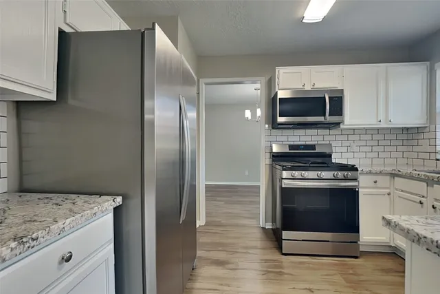 $2,145 | 5 Regency Court, Conroe, TX 77304