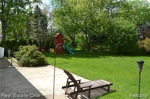 5574 Abington Road West Bloomfield, MI 48322 - Photo 34 of 34