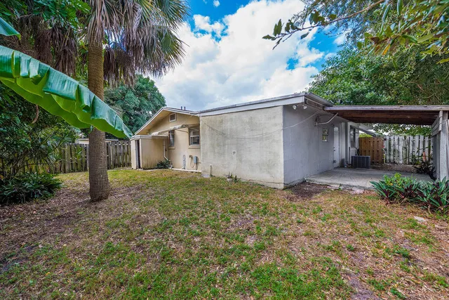 $1,250 | 8642 Sunset Drive, Unit B, Palm Beach Gardens, FL 33410