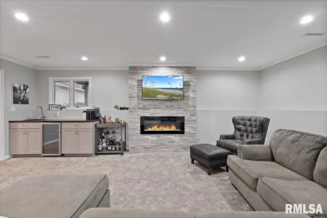 $255,000 | 502 West 11th Street, Rock Falls, IL 61071