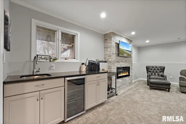 $255,000 | 502 West 11th Street, Rock Falls, IL 61071