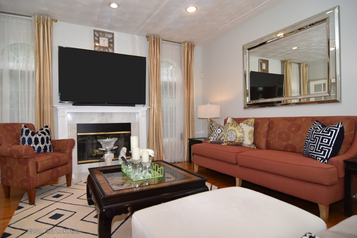 64 Red Hawk Drive Cranston, RI 02921 - Photo 16 of 49 FAMILY ROOM
